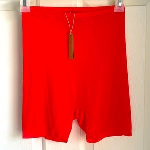 BNWT Small SKIMS sculpting shorts sheer shapewear